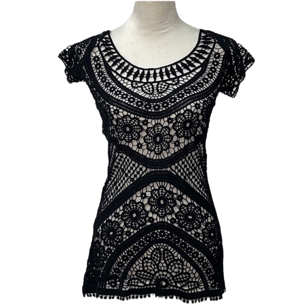 NWOT Tobi crocheted tunic/coverup